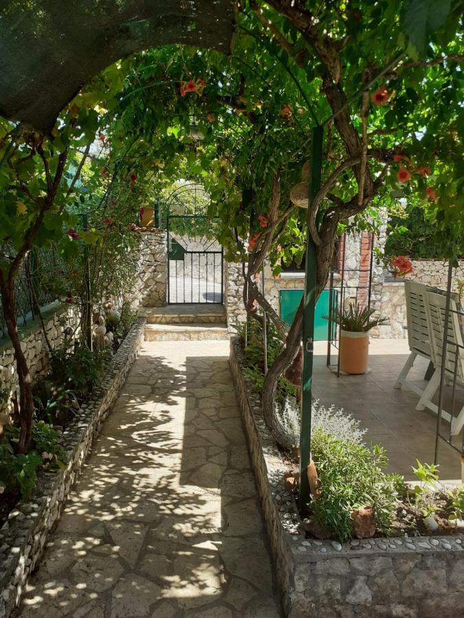 Apartman Marin Ražanj Exterior foto