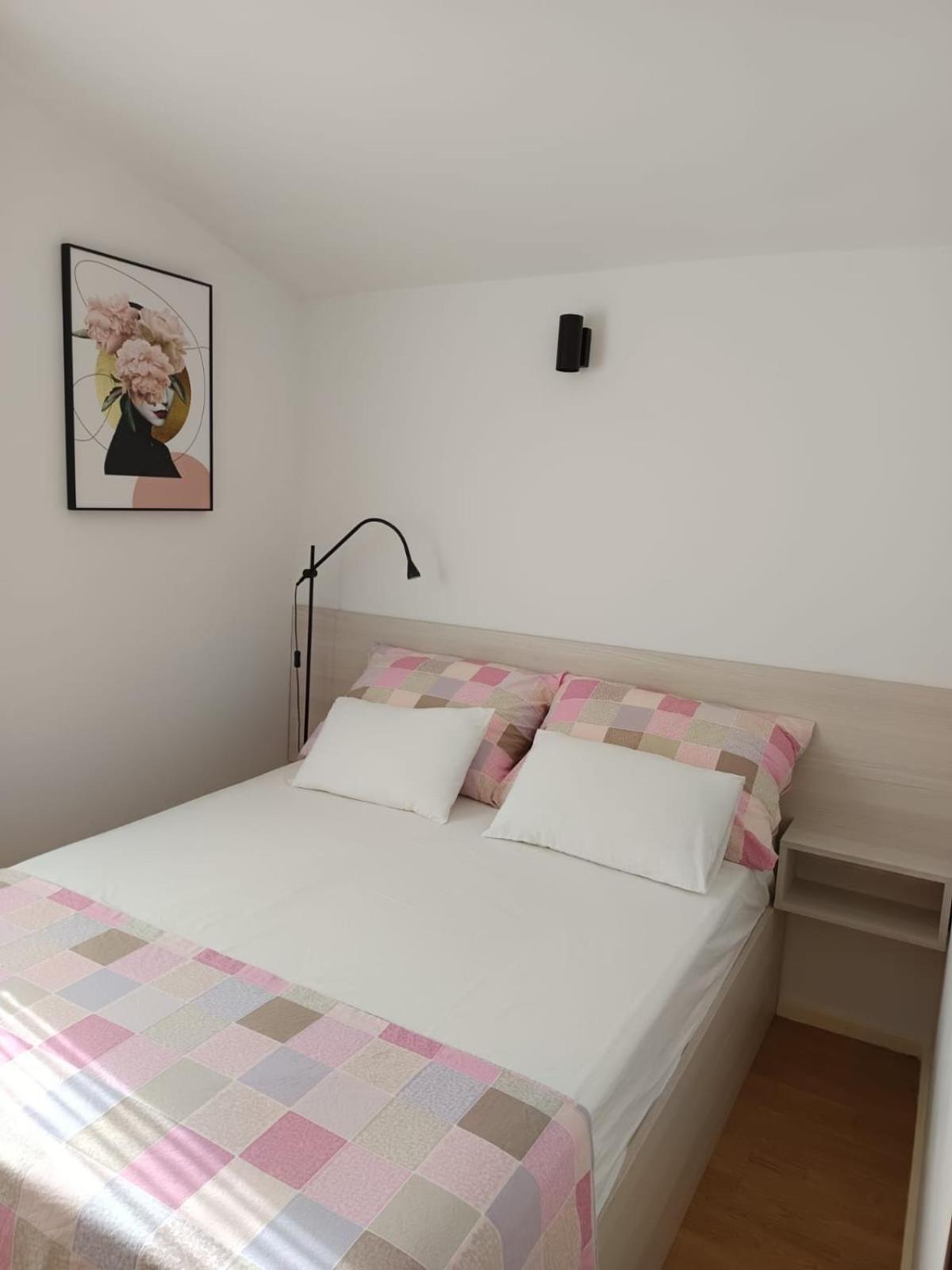 Apartman Marin Ražanj Exterior foto